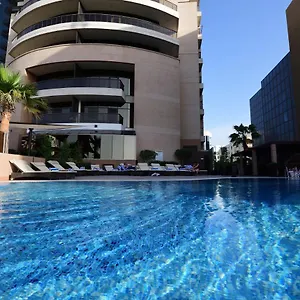 Otel Majestic Retreat, Dubai