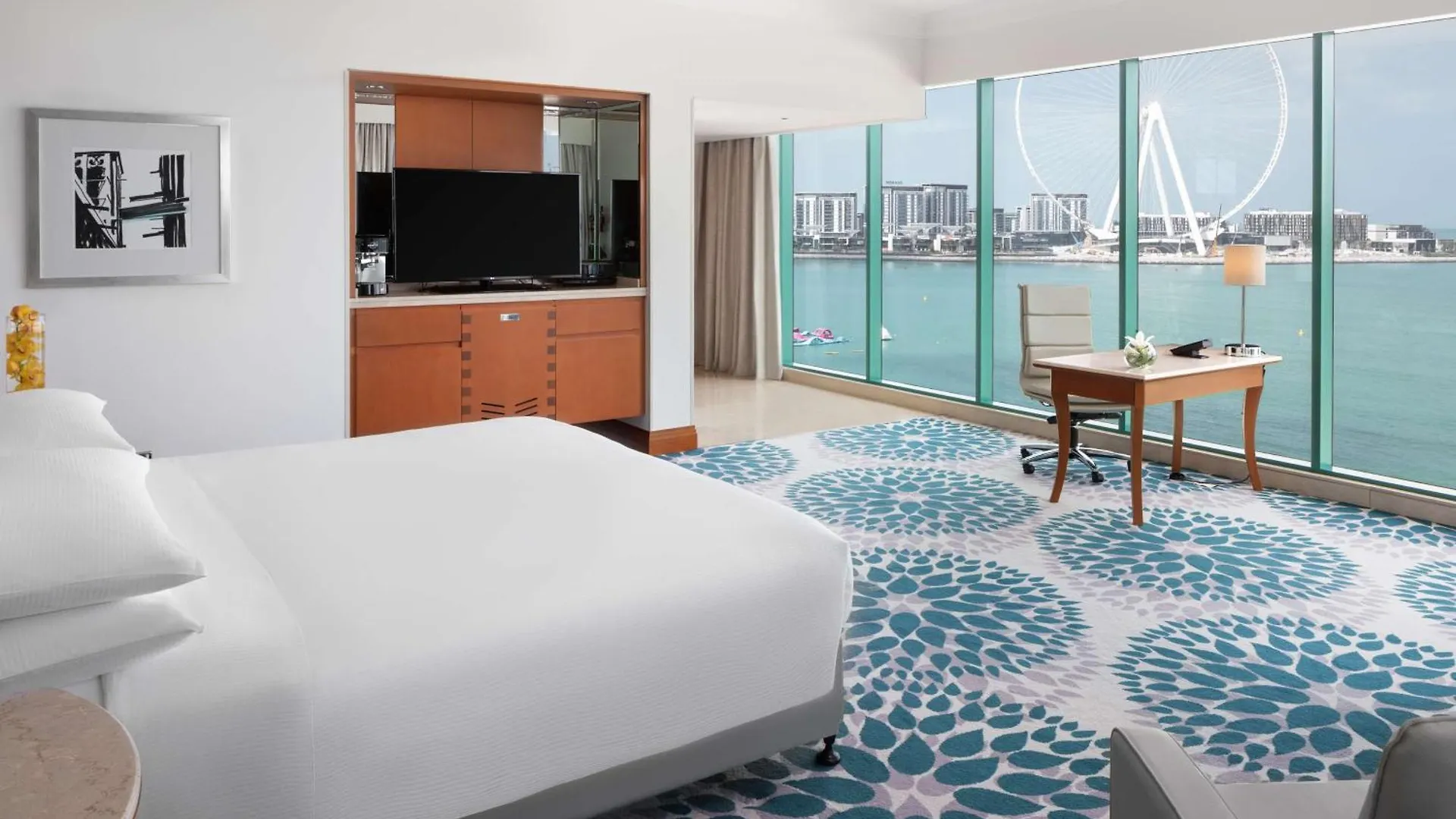 Hilton Dubai Jumeirah 5*,  United Arab Emirates