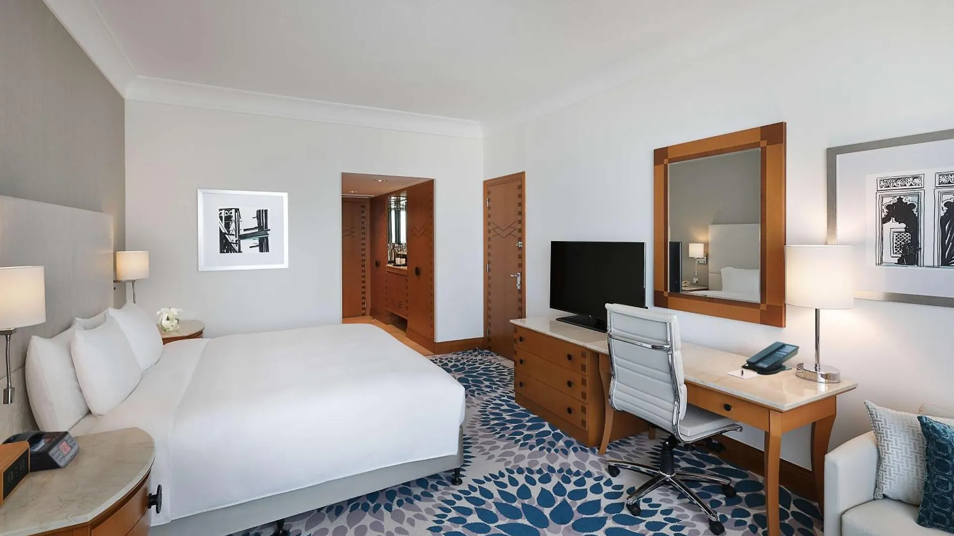 Hilton Dubai Jumeirah Resort